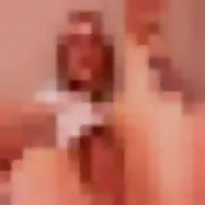 plan cul à Rully : photo de Lilou, 32 ans - sans engagement