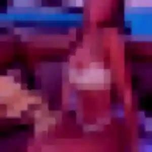 Thaïs, 40 ans, en ligne à Sains-en-Amiénois pour une rencontre coquine