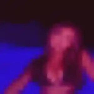 Esi, femme de 43 ans propose plan cul à Saint-Ambroix