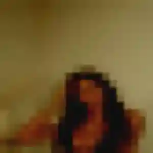Valérie, 44 ans, disponible à Saint-André-d'Huiriat pour un plan cul