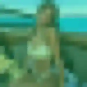 Thaïs, 24 ans, connectée à Saint-Aubin pour un plan cul