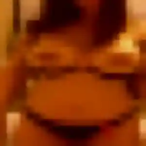 Photo privée de Gladys, 29 ans à Saint-Aubin-Celloville - plan discret