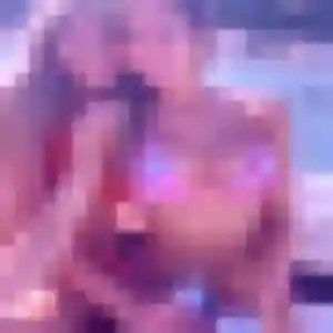 Faustine, 27 ans, en ligne à Saint-Bonnet-de-Chavagne pour une rencontre coquine