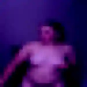 Jamila, 36 ans, connectée à Saint-Christoly-de-Blaye pour une rencontre coquine