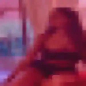 Sexy Pauline, 33 ans à Saint-Christophe-Vallon - voir sa photo