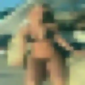 Diane, 29 ans, en ligne à Saint-Ciers-de-Canesse pour une rencontre coquine