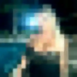 Contacte Carine, 42 ans à Saint-Cyr en privé