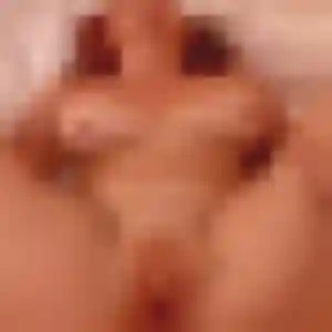 Ursula, 29 ans, disponible à Saint-Cyr-sur-le-Rhône pour un plan cul