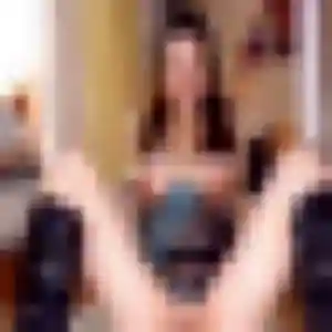 Gnima, fille de 36 ans cherche plan cul à Saint-Cyr-sur-Mer