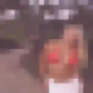 Zuri, 27 ans, connectée à Saint-Épain pour une rencontre coquine