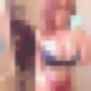Banna, 44 ans, disponible à Saint-Étienne-au-Mont pour un plan cul