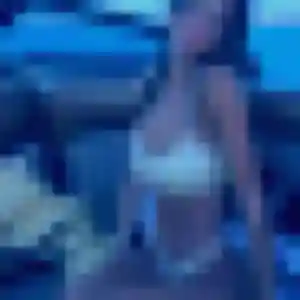 Yolène, 25 ans, disponible à Saint-Étienne-du-Bois pour une rencontre coquine