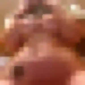 Suzanne, 27 ans, en ligne à Saint-Geniès-Bellevue pour une rencontre coquine