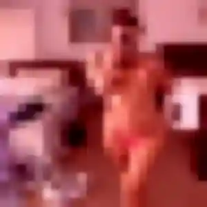 Rejoins Ludivine, 38 ans à Saint-Georges-Buttavent en privé