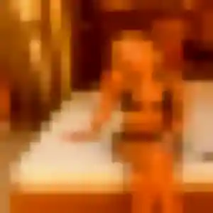 Stella, 22 ans, en ligne à Saint-Germain-au-Mont-d'Or pour une rencontre coquine