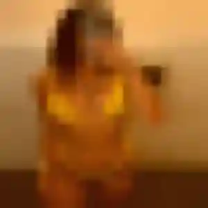 Photo de Nadia à Saint-Germain-sur-Ille (39 ans) - plan cul sans inscription