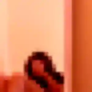Maëva, 37 ans, en ligne à Saint-Gervais-d'Auvergne pour une rencontre coquine