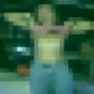 Maéva, 22 ans, en ligne à Saint-Jans-Cappel pour une rencontre coquine