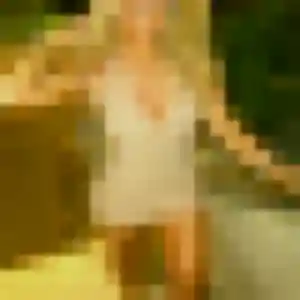 Photo de Éva à Saint-Jean-d'Elle (37 ans) - plan cul anonyme