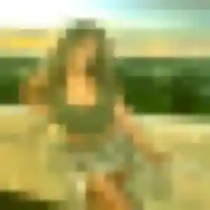 Akua, 44 ans, en ligne à Saint-Jean-le-Vieux pour une rencontre coquine