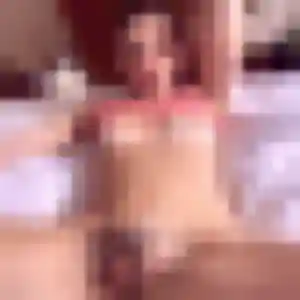Profil de Louisette à Saint-Julien-lès-Metz (23 ans) - plan cul gratuit