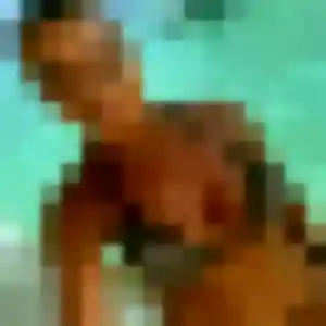 Photo exclusive de Ndèye, 38 ans à Saint-Julien-les-Rosiers - plan discret