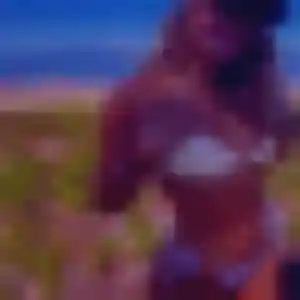 plan cul à Saint-Just-la-Pendue : photo de Tabitha, 24 ans - accès libre