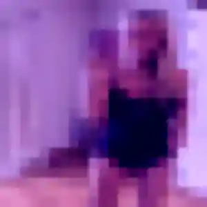 Photo sexy de Divine, 36 ans à Saint-Laurent-de-Mure - plan discret