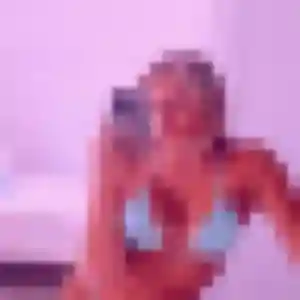 Photo exclusive de Xénia, 23 ans à Saint-Léger-sur-Dheune - rencontre sans lendemain