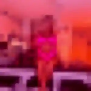 Abena, 23 ans, dispo pour plan cul à Saint-Léon-sur-l'Isle