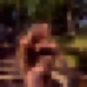 Photo sexy de Salma, 29 ans à Saint-M'Hervé - plan discret