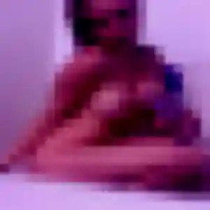 Blessing, 36 ans, en ligne à Saint-Martin-d'Uriage pour une rencontre coquine