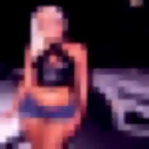 Noémie, 45 ans, en ligne à Saint-Martin-Lestra pour un plan cul