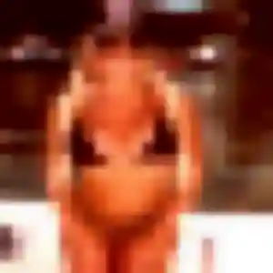 Akinyi, 41 ans, en ligne à Saint-Mesmes pour une rencontre coquine