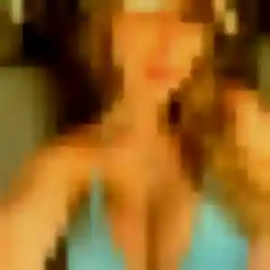 plan cul à Saint-Michel-sur-Ternoise : profil de Efua, 28 ans - accès libre