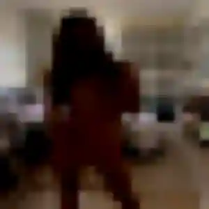 Séraphine, 30 ans, connectée à Saint-Mihiel pour une rencontre coquine