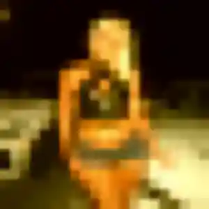 Contacte Christelle, 22 ans à Saint-Ouen-des-Alleux en privé
