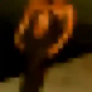 Oumy (30 ans) à Saint-Ouen-les-Vignes cherche une rencontre ce soir