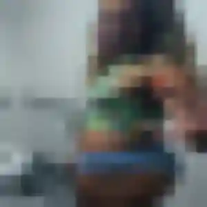 Amira, 40 ans, en ligne à Saint-Paul-lès-Dax pour une rencontre coquine