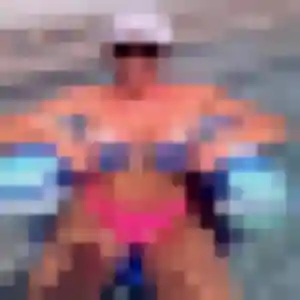 Photo exclusive de Aminata, 22 ans à Saint-Pierre-Langers - plan discret
