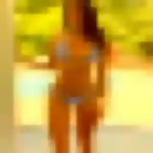 Photo sexy de Yolande, 32 ans à Saint-Pierre-les-Étieux - plan discret