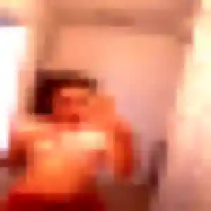 Rejoins Aurore, 28 ans à Saint-Pourçain-sur-Sioule gratuitement