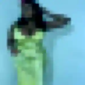 Jolie Toyin, 36 ans à Saint-Priest-Ligoure - voir sa photo