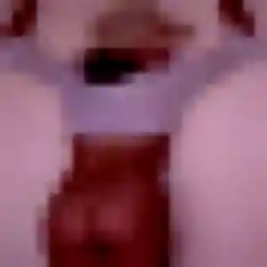 Régine, 30 ans, en ligne à Saint-Rémy-de-Provence pour une rencontre coquine