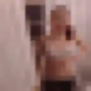 Valentine, 39 ans, disponible à Saint-Romain-de-Lerps pour un plan cul