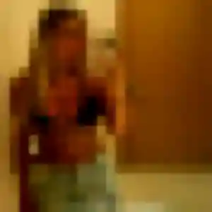 Photo de Louisette à Saint-Sérotin (25 ans) - plan cul sans inscription