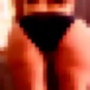 Charmante Bousso, 34 ans à Saint-Sulpice-la-Pointe - voir sa photo