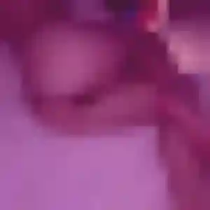 Mariam, 29 ans, connectée à Saint-Vallier pour un plan cul