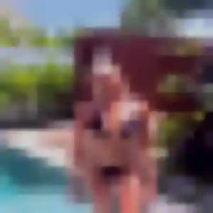 Miriam, 42 ans, disponible à Saint-Victor-de-Morestel pour un plan cul