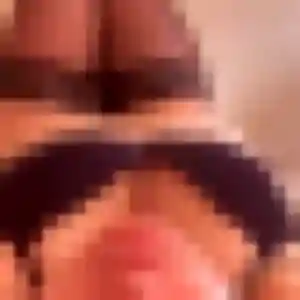 Photo de Oumy à Saint-Ybard (43 ans) - plan cul gratuit